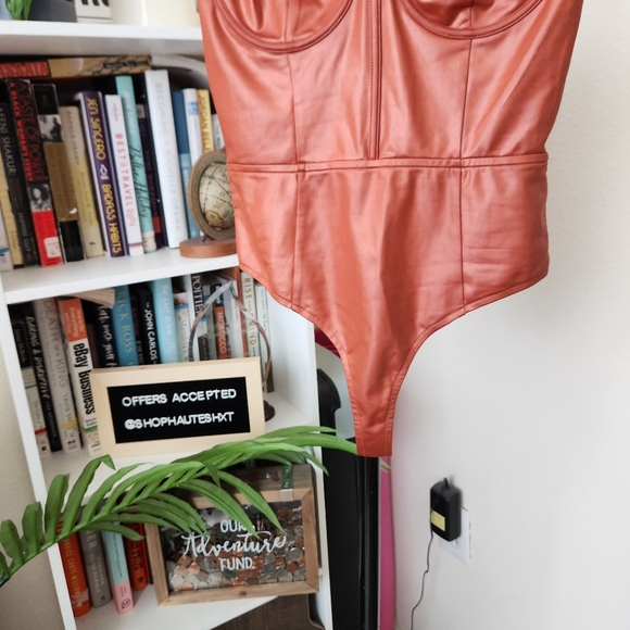 Honey Punch Corset Bustier Style Bodysuit - Picture 2 of 4